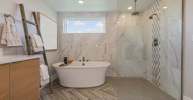 Luxury Master Bath Designs in Claypool